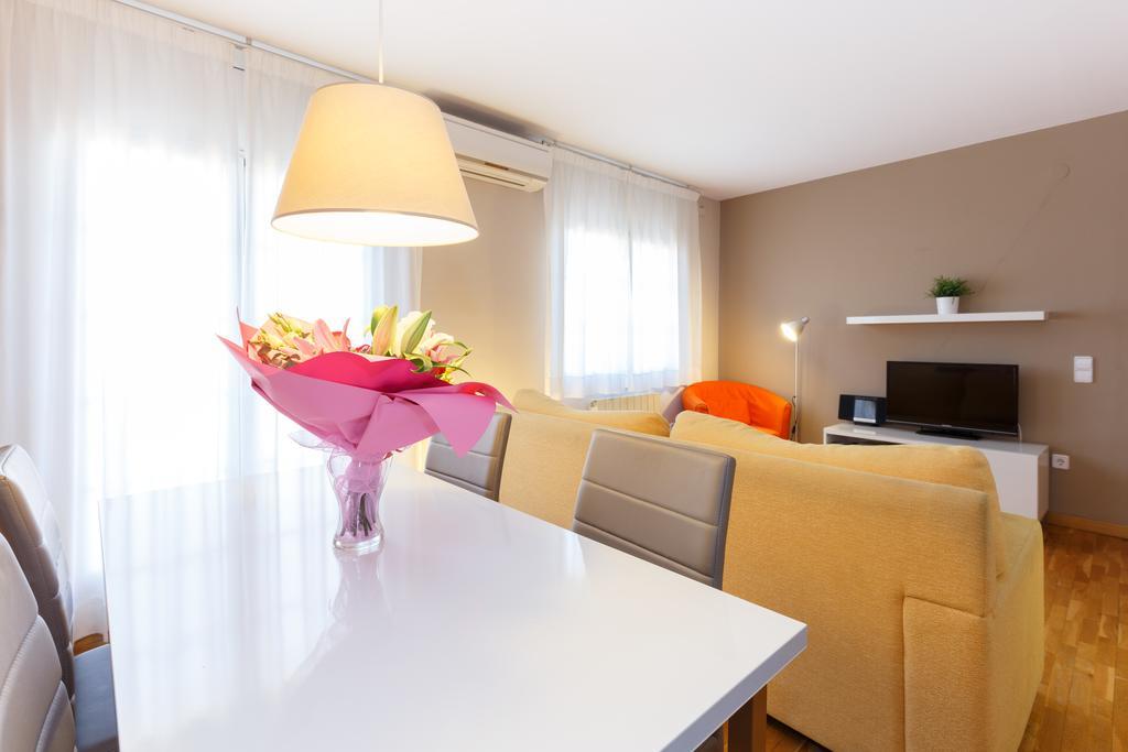 바르셀로나 Letsgo Sagrada Familia Penthouse 아파트 외부 사진